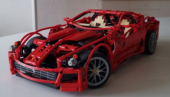 LEGO Racers Ferrari 599 GTB Fiorano 1:10 & LEGO Technic Off-Roader