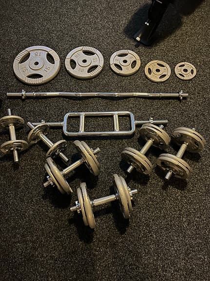 Träningsset med hantlar och vikter  i gjutjärn