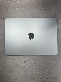 Macbook Pro M2