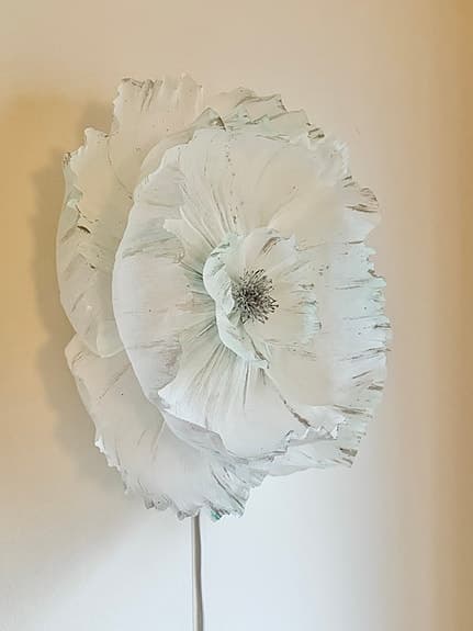 Handgjord vägglampa