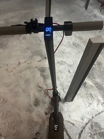 Xiaomi Mi Electric Scooter Elscooter 25 km/h Svart