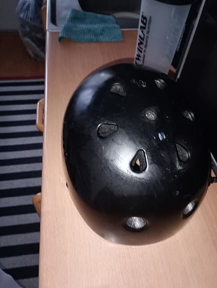 Hjälm svart XS storlek