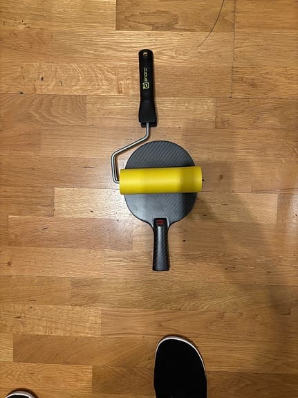 Andro Roller för jämn limning av bordtennisgummin