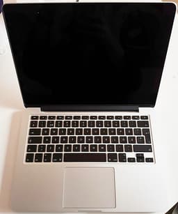 Apple MacBook Pro (2015) Retina Dual-Core Intel Core i5 i mkt fint skick!