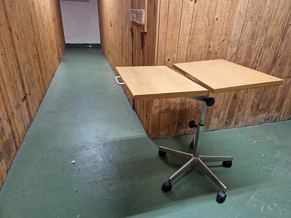 Rullbart datorbord, mobil arbetsplats.