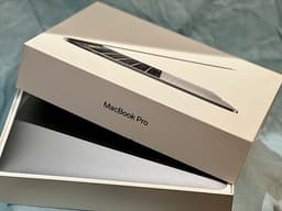 MacBook Pro 13” med touchbar