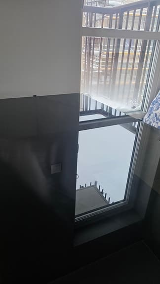 Soffbord i svart glas