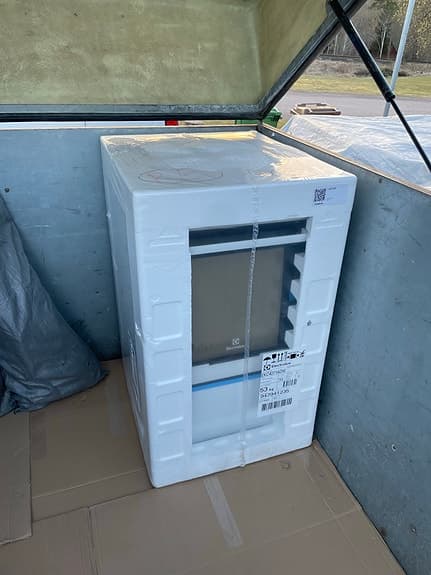 Electrolux EKK54550OW Spis med ugn och fyra plattor, vit