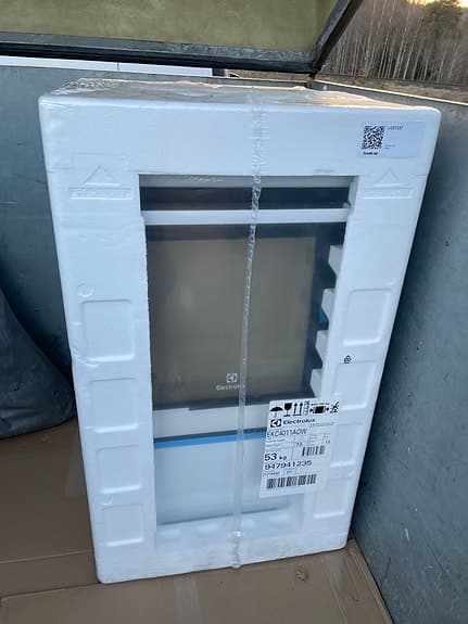 Electrolux EKK54550OW Spis med ugn och fyra plattor, vit