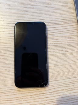Apple iPhone 11 64 GB svart