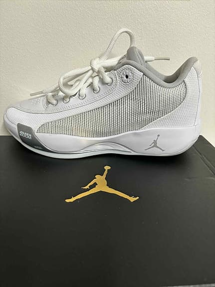 NYA NY Basketskor Jordan Jordans Basket skor gympaskor sneakers 39