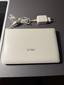 Asus EeePC 1015PX Laptop