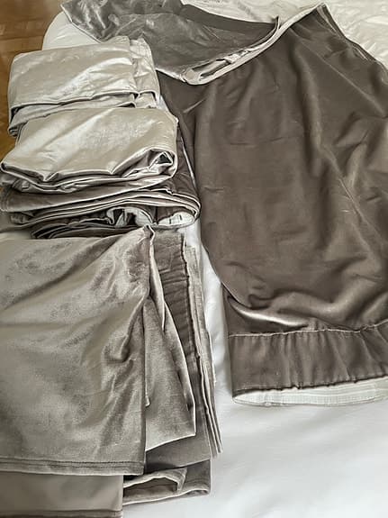 4 stycken grå mörkläggningsgardiner sammet 140x300 cm