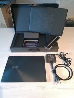 Asus Zenbook 14" OLED