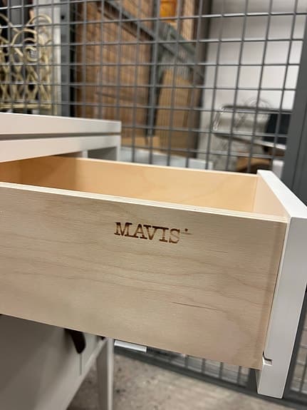 Sängbord Mavis Abisko