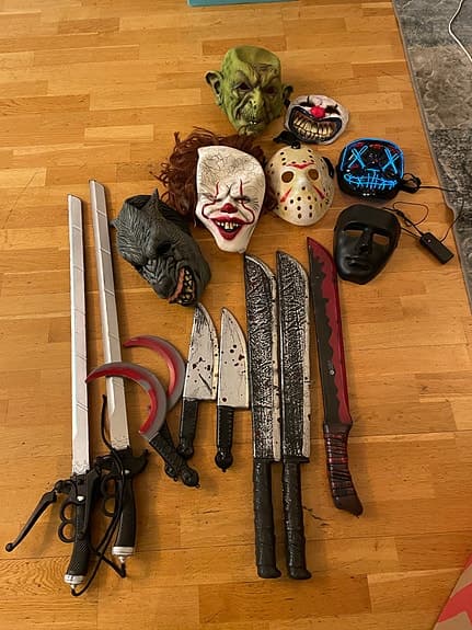 Masker och rekvisita för kostym