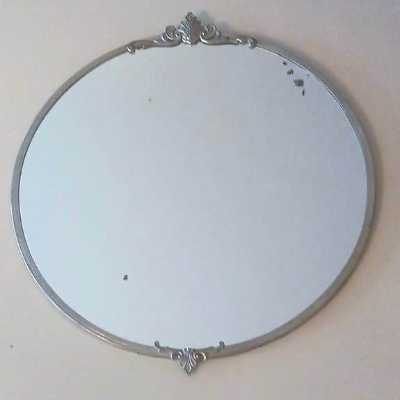 Antik spegel i tennram, 1920/30-tal.