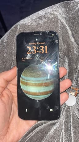 Apple iPhone 12 64 GB svart