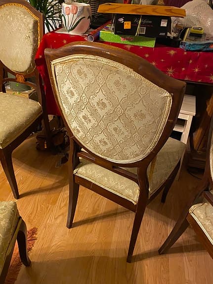 Fyra stycken (troligen) 1800-tals stolar