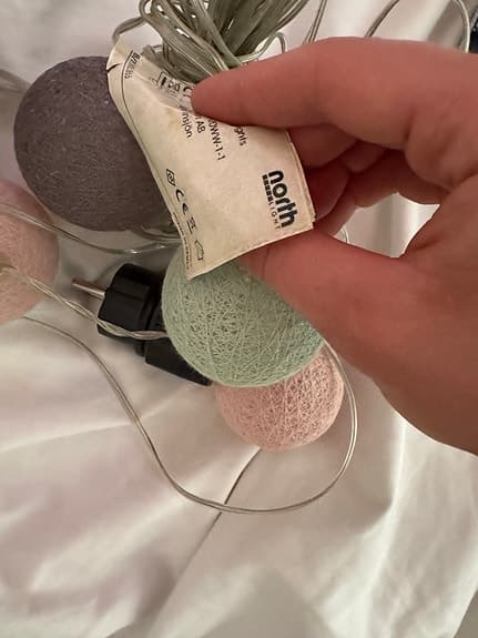 Dekorativ ljusslinga med garnbollar – LED – mysbelysning