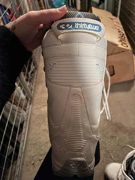 Näst intill oanvända Snowboardskor