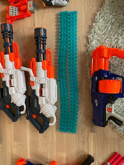 Nerf leksaksvapen och tillbehör (Paketpris/Säljs separerat också)