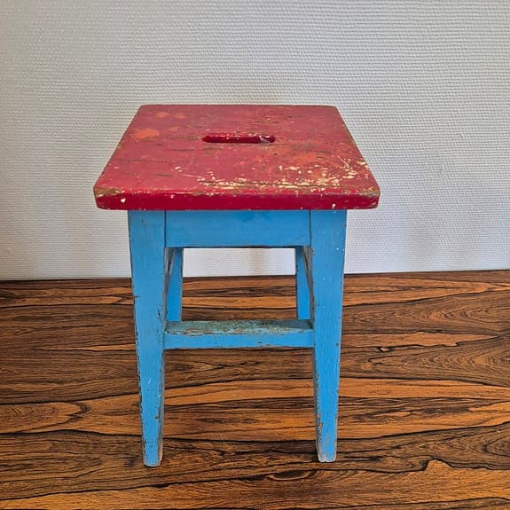 1 retro rödblå pall, 1900-tal, 46 cm hög