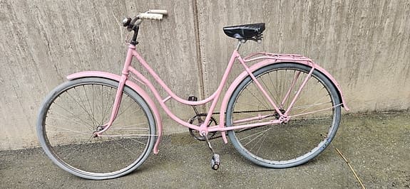 Monark cykel i puderrosa färg