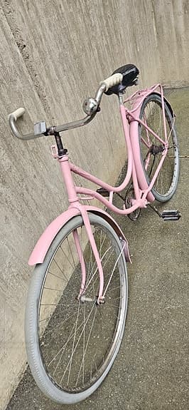 Monark cykel i puderrosa färg