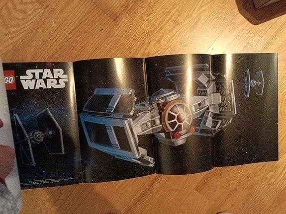 Lego Star Wars bok "De mäktiga sithlordernas" + Trivial Pursuit DVD spel