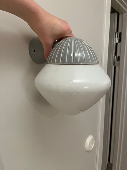 2 st Ifö porslinsvägglampor – vintage – opalglas – 50/60-tal