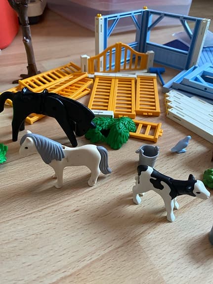 Playmobil Bondgård Lekset med djur och figurer