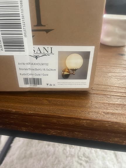 Helt ny vägglampa i mässing