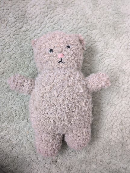 Handgjord virkad teddybjörn