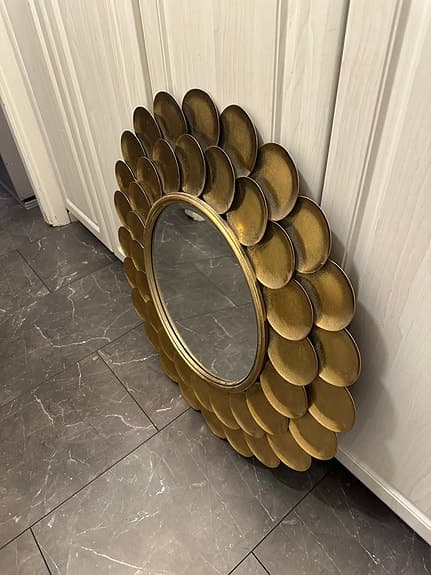 Mio Rund Spegel i Mässing Ø75 cm