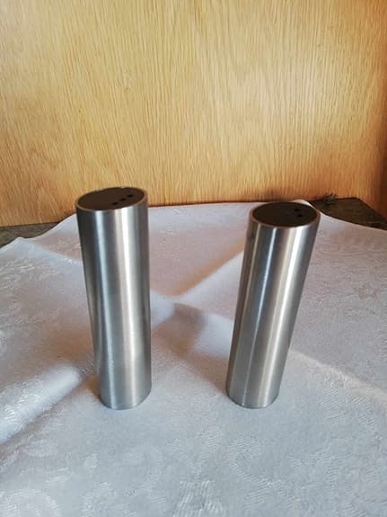 Salt och pepparströare PISA