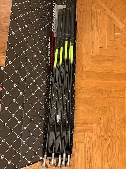 Spalding vänster damklubbor