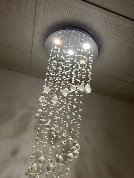 &Tradition Achille Castiglioni Taklampa med hängande dekorationer