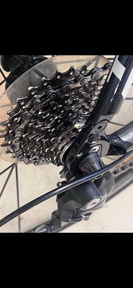 Trek Madone Three Series racercykel svart