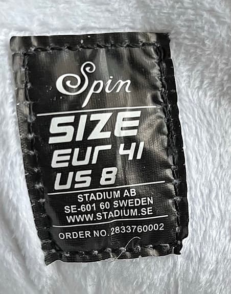 Spin Skridskor storlek 41 +hjälm & tygpåse