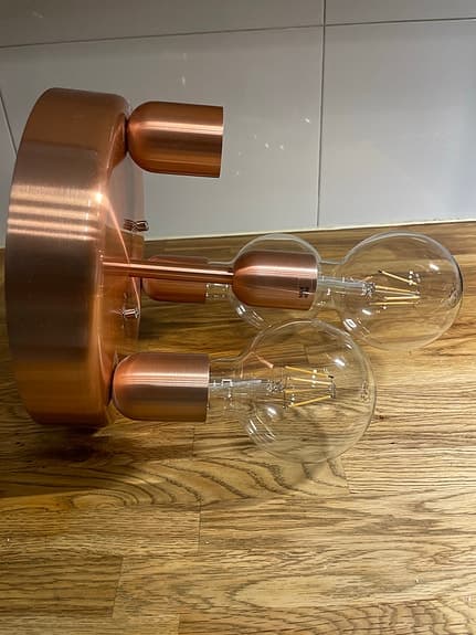 Taklampa i kopparfärg