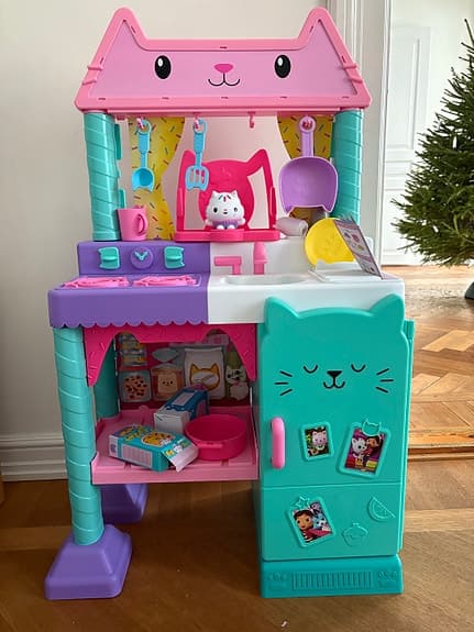 Gabbys Dollhouse - Cakey Kitchen