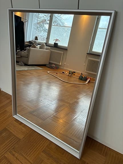 IKEA Spegel med silvrig ram