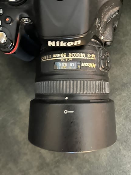 Nikon D5100 + 18-105 - Med två objektiv
