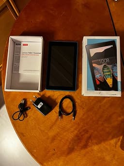 Lenovo TAB3 7 Essential Surfplatta