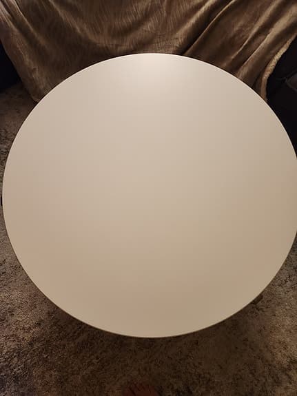 IKEA soffbord runt vitt med hylla