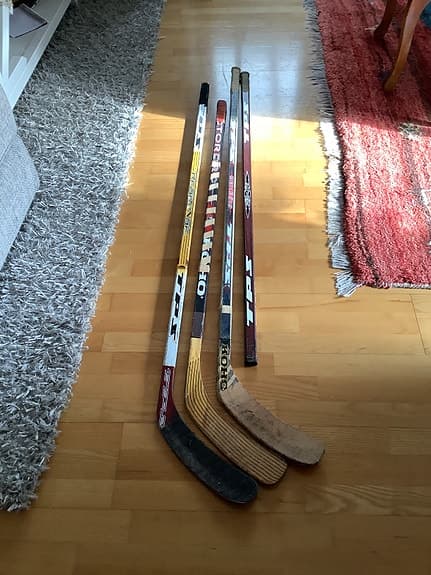 Hockeyklubbor, målvaktsklubbor, hockeyblad