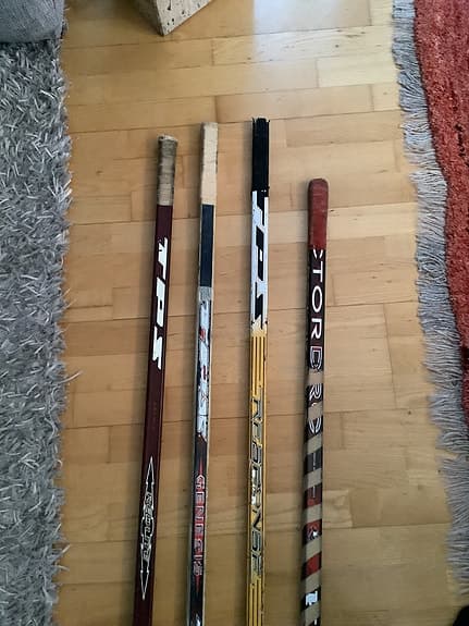 Hockeyklubbor, målvaktsklubbor, hockeyblad