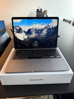 Apple MacBook Pro M2 13” 2022