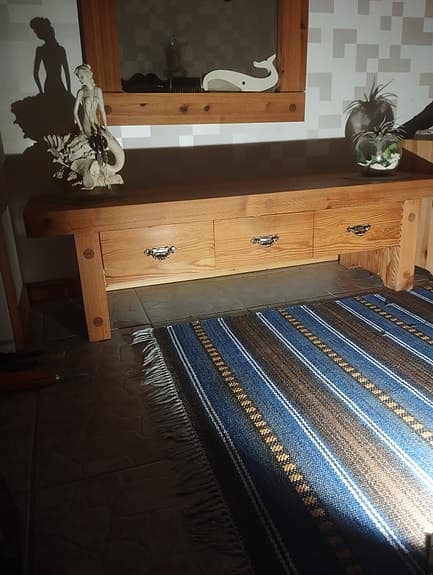 Bänk med spegel